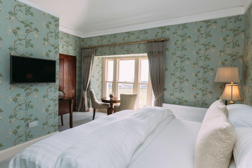 Armada House Hotell Spanish Point Eksteriør bilde