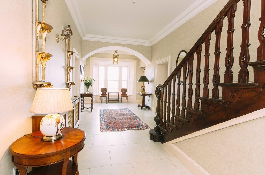 Armada House Hotell Spanish Point Eksteriør bilde
